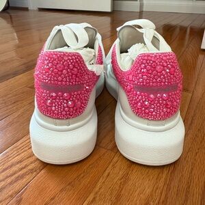 Alexander McQueen “Larry” Oversized Sneakers- White/Halo Pink- Worn once